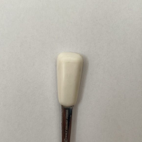 Vintage Walt Disney Spoons Mickey Mouse and Winnie the Pooh - Picture 10 of 12